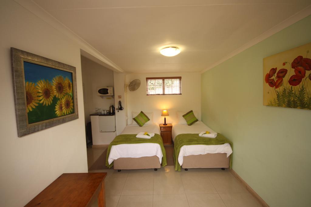 Eltham Lodge Port Elizabeth Exterior photo
